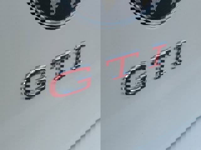 New 2026 Volkswagen GTI SE image 6