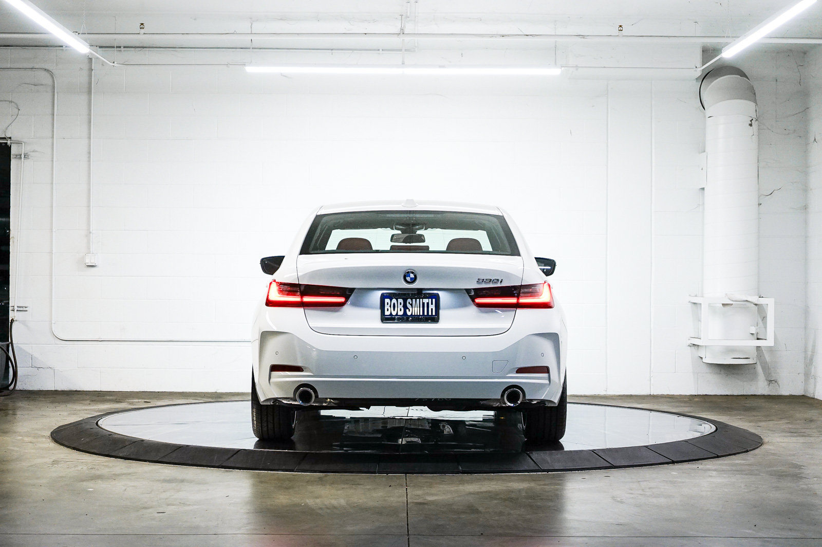 New 2026 BMW 330i Sedan w/ Convenience Package RWD image 5
