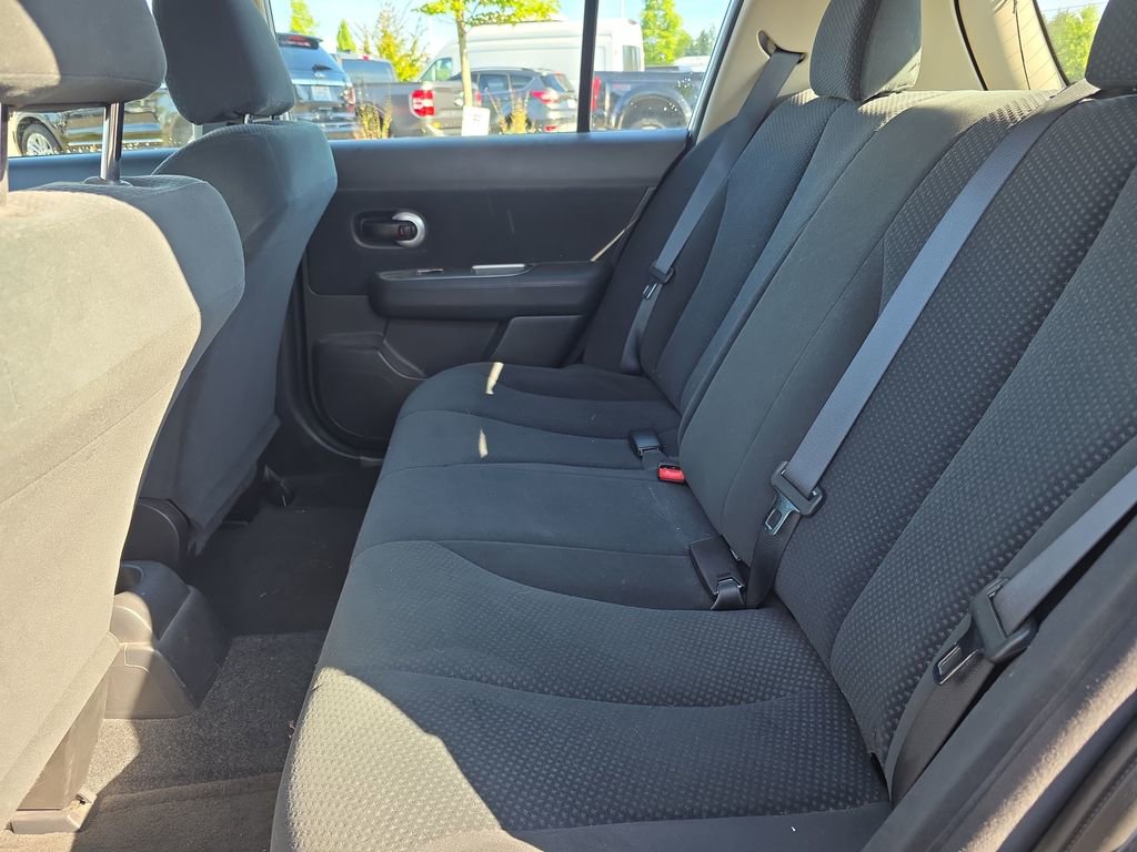 Used 2012 Nissan Versa 1.8 S w/ Special Edition Pkg FWD image 8