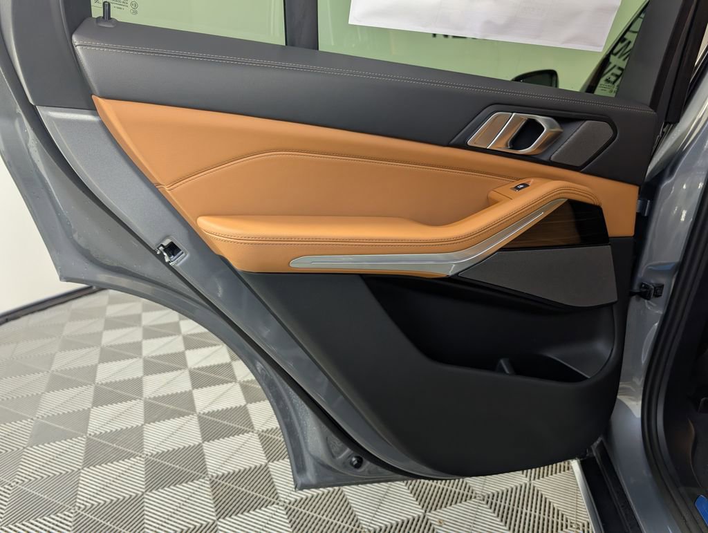 New 2026 BMW X5 xDrive40i image 17