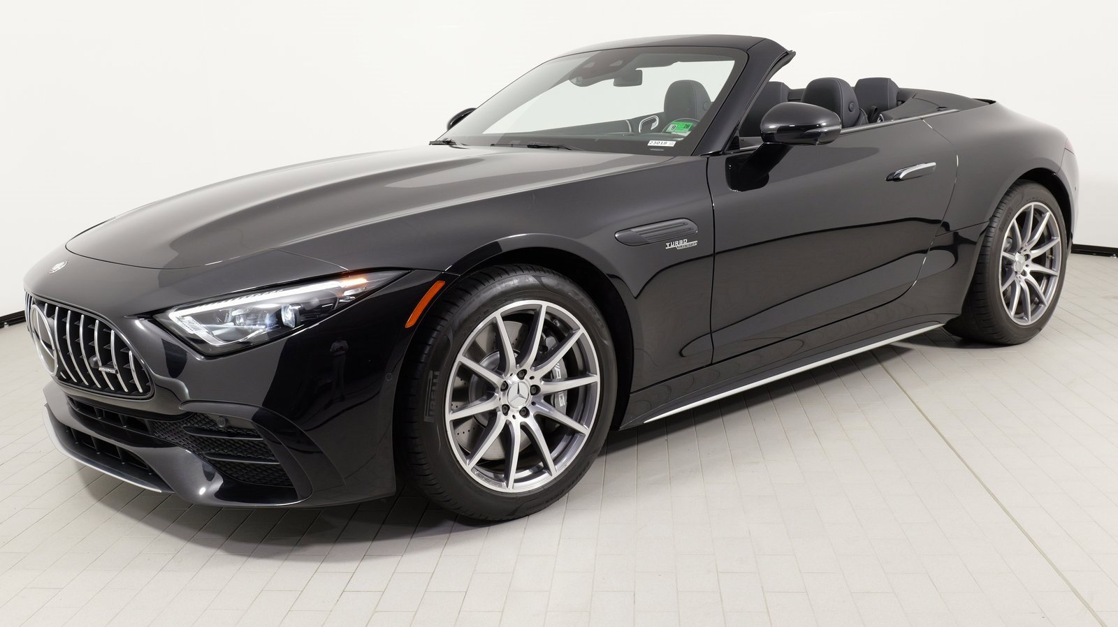Used 2023 Mercedes-Benz SL 43 AMG image 5