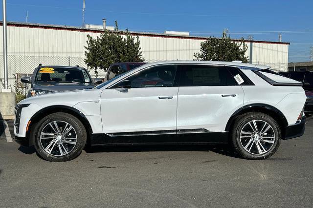 New 2026 Cadillac Lyriq Luxury image 6