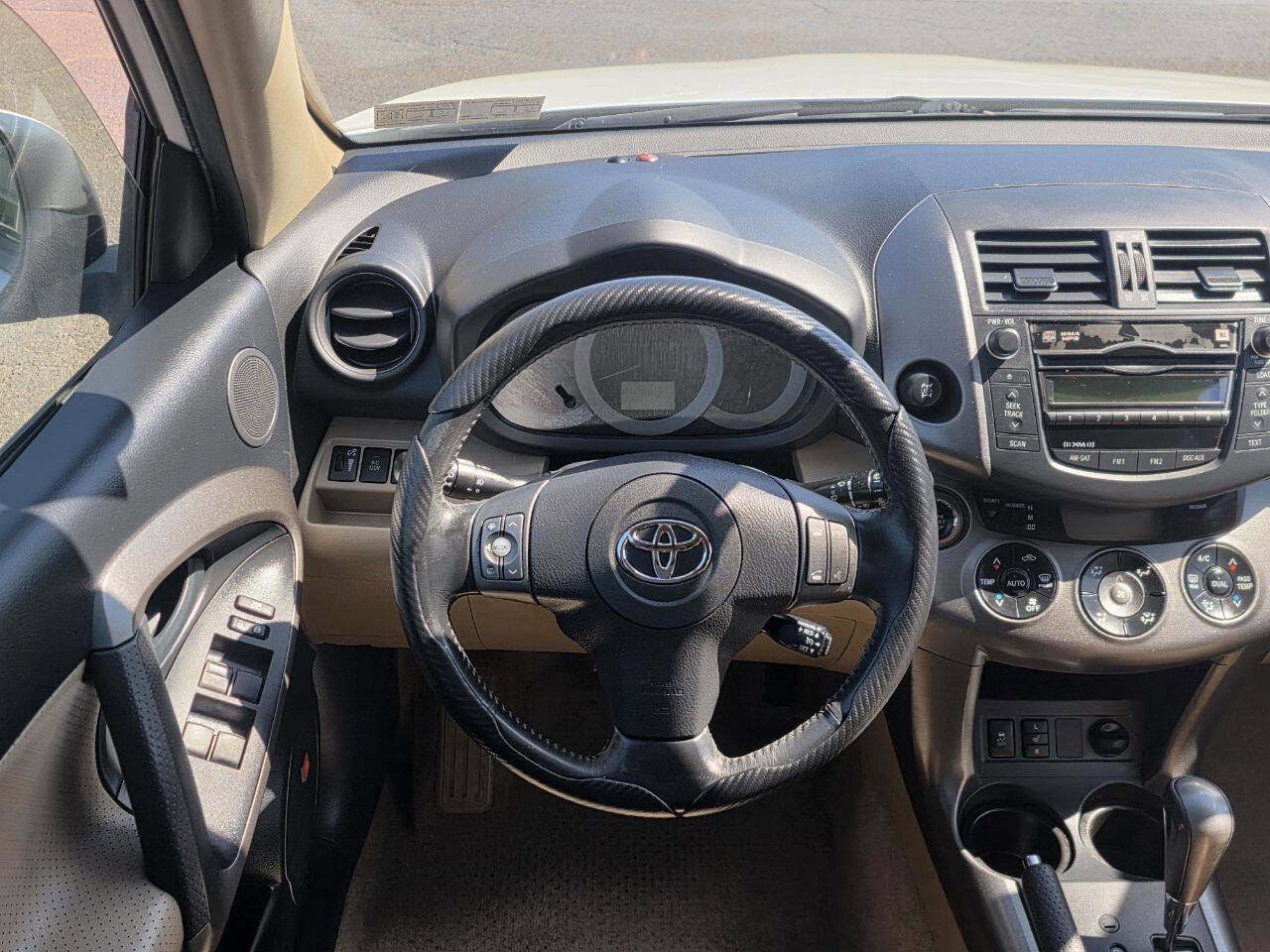Used 2010 Toyota RAV4 Limited image 15