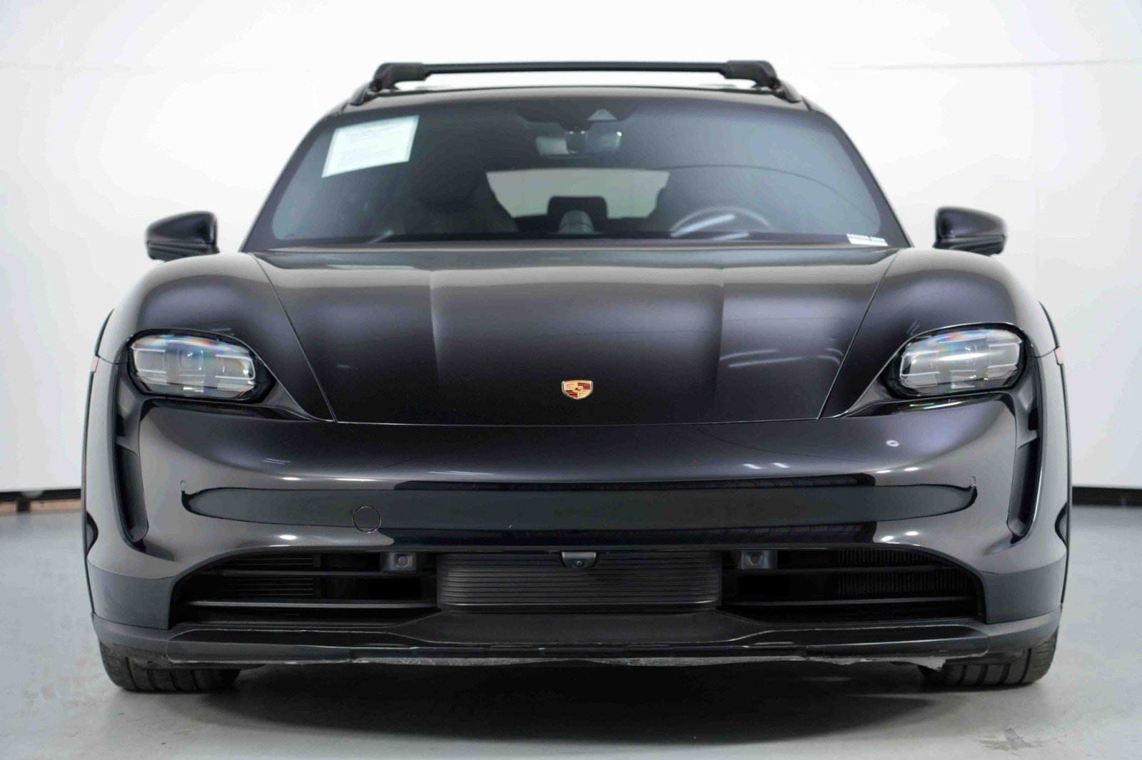 Used 2023 Porsche Taycan 4 Cross Turismo w/ Premium Package image 7