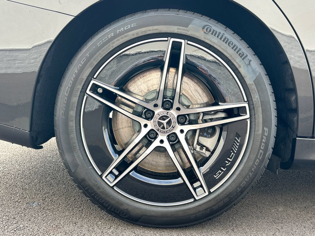 New 2027 Mercedes-Benz E 450 4MATIC Sedan image 36