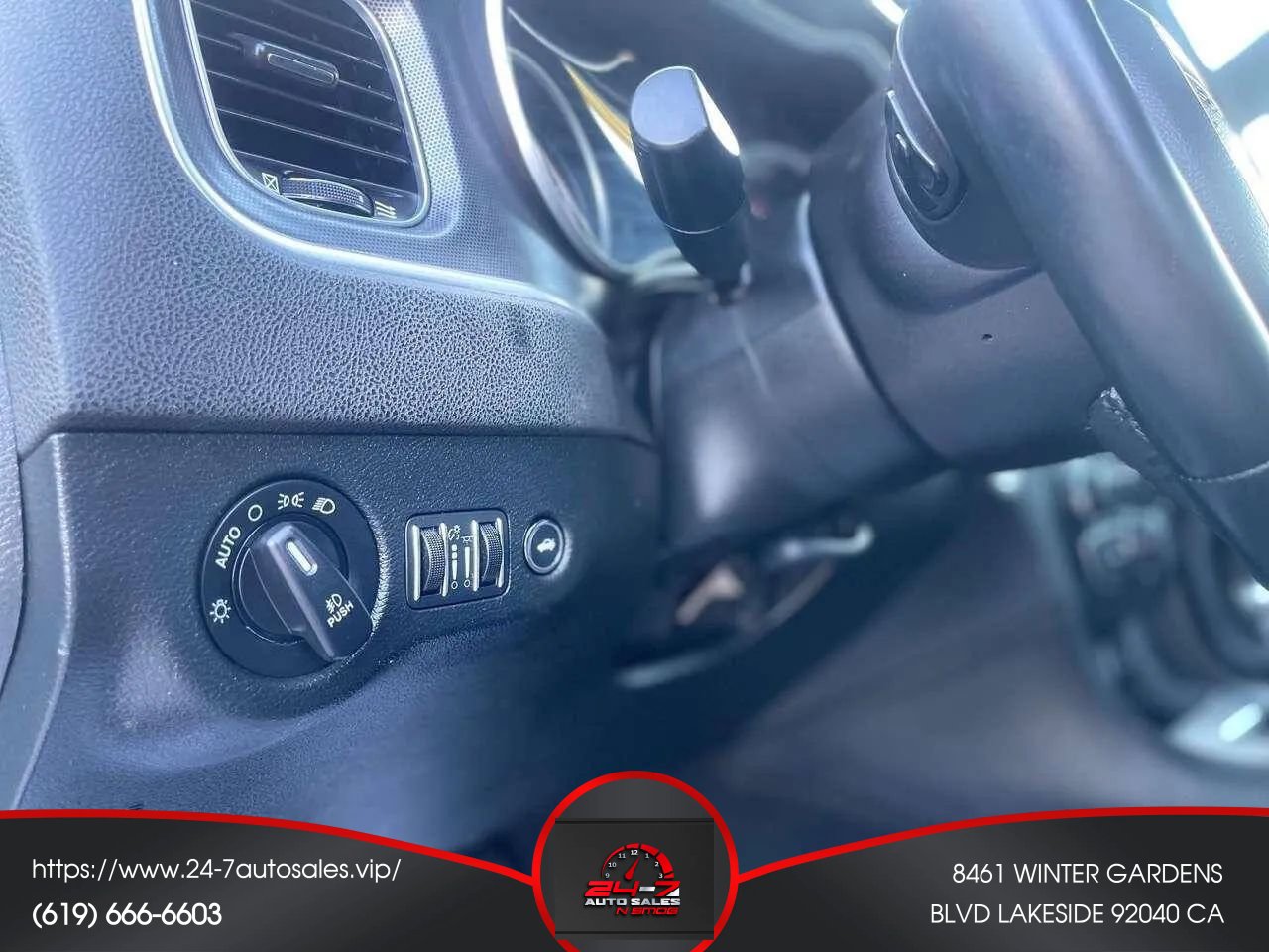 Used 2016 Dodge Charger SXT w/ Driver Confidence Group image 12