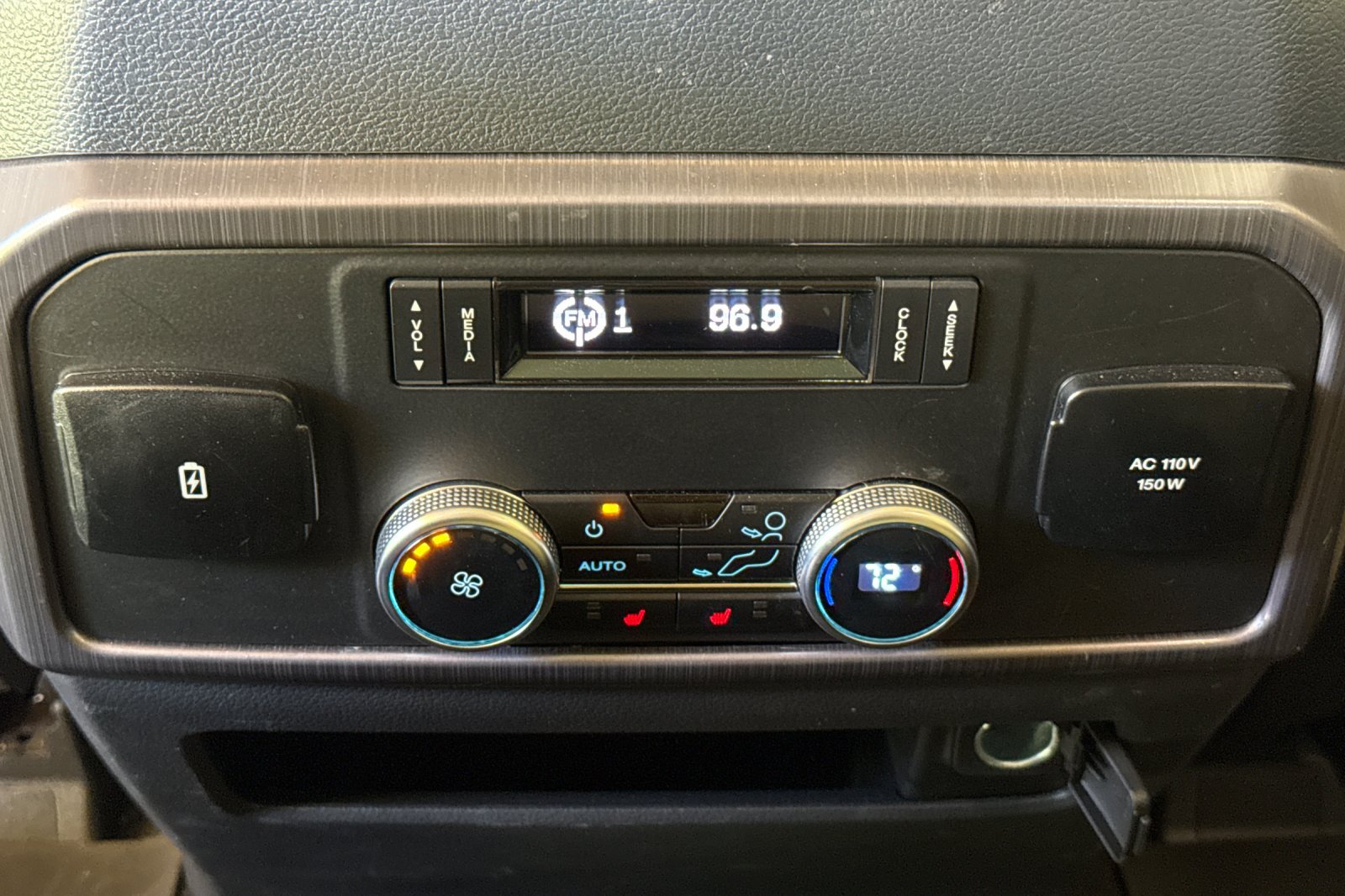 Used 2024 Ford Expedition Max Platinum AWD/4WD image 16