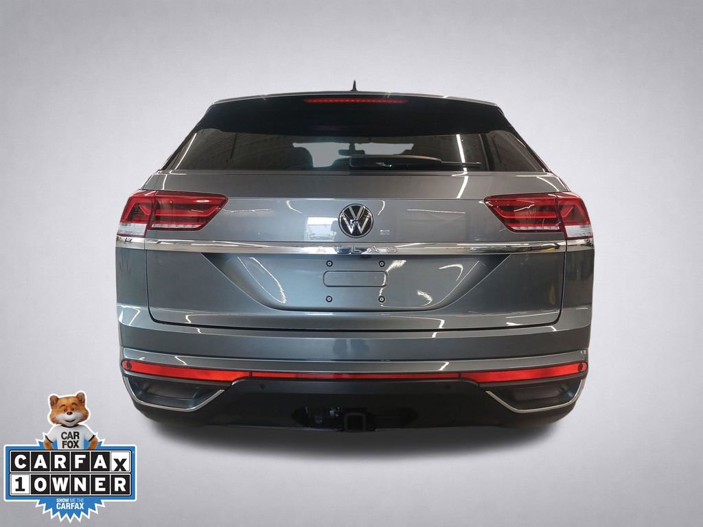 Used 2022 Volkswagen Atlas Cross Sport SE w/ Black Wheel Package image 5