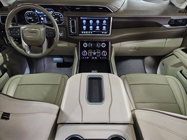 Used 2021 GMC Yukon Denali image 19