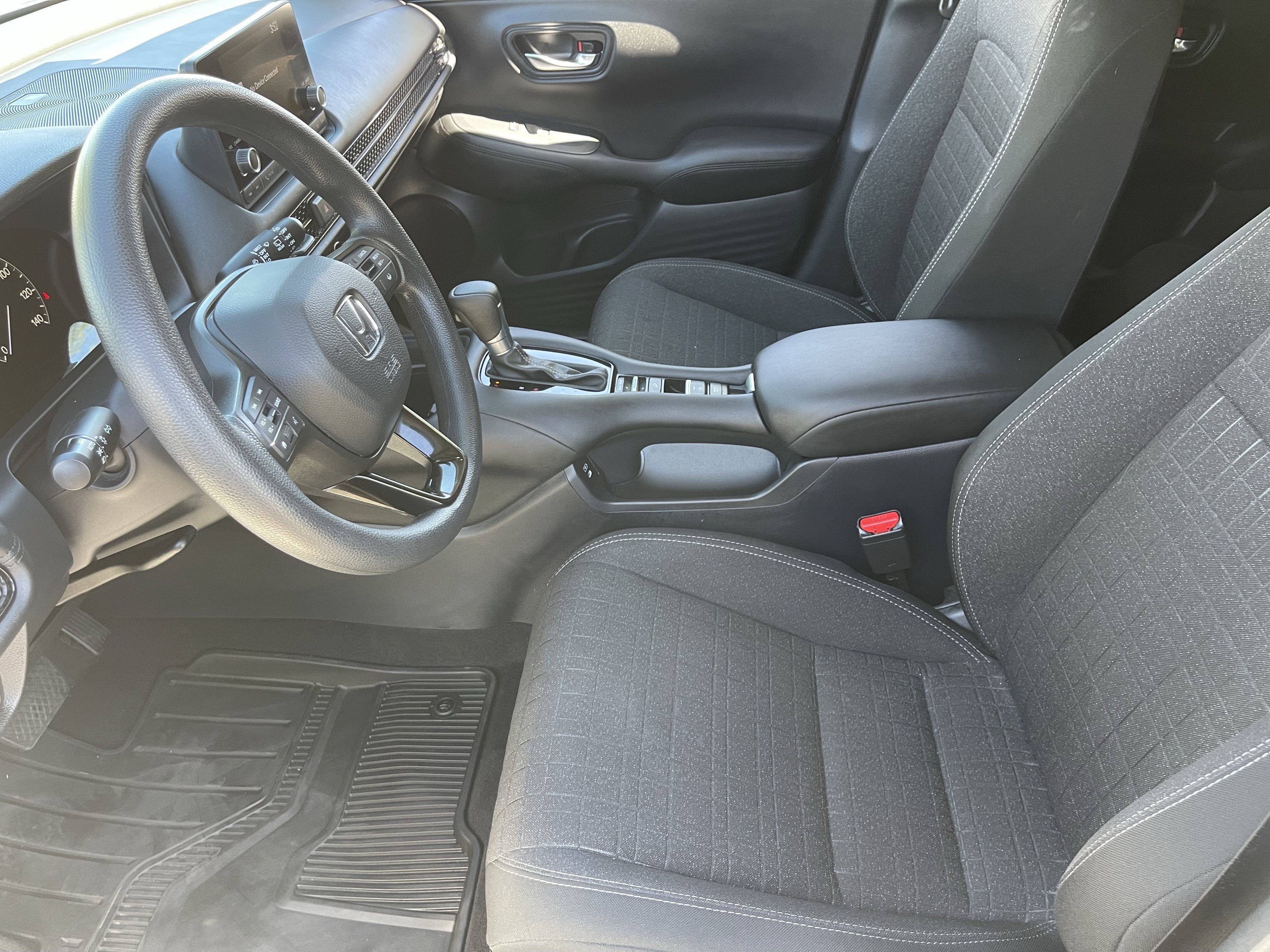 Used 2024 Honda HR-V LX image 19