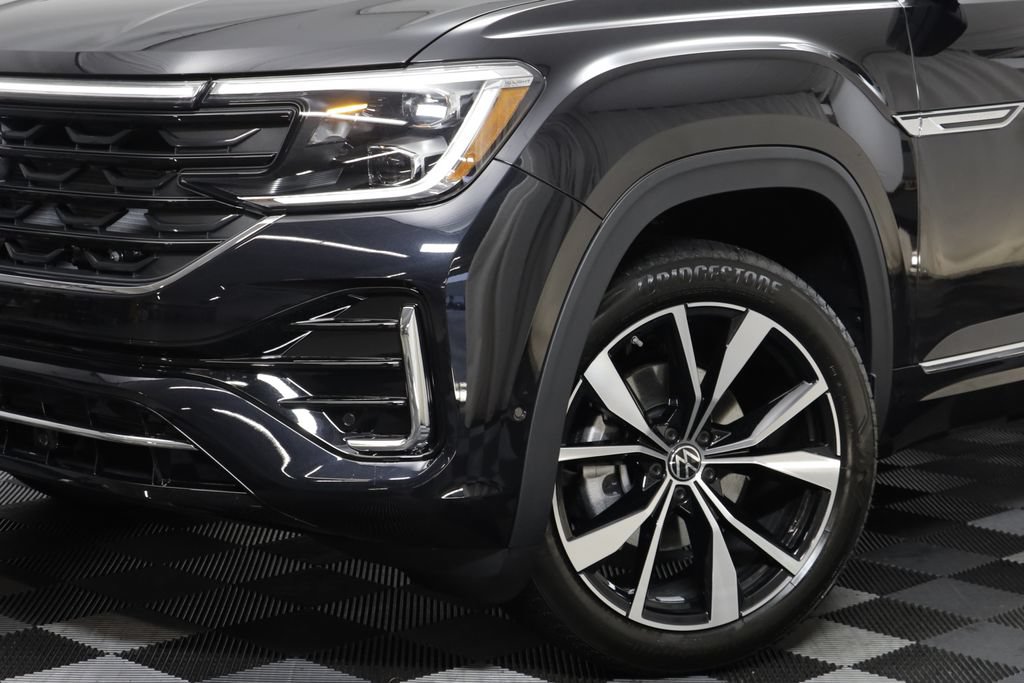 New 2026 Volkswagen Atlas Cross Sport SEL Premium R-Line AWD/4WD image 4