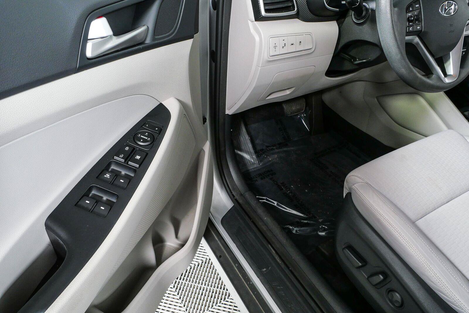Used 2021 Hyundai Tucson SEL FWD image 10