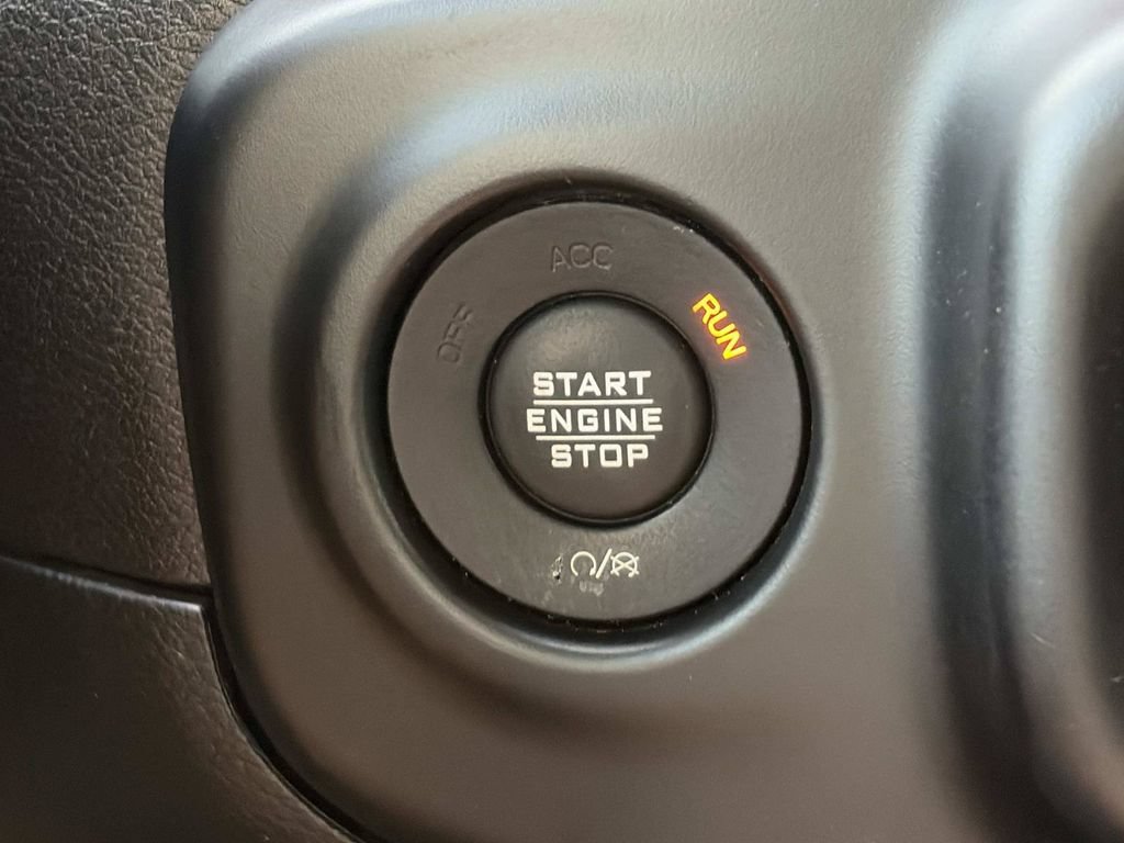 Used 2020 Jeep Gladiator Rubicon AWD/4WD image 32