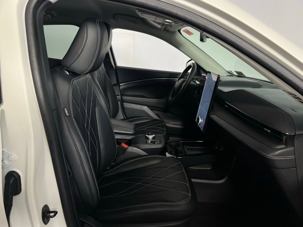 Used 2024 Ford Mustang Mach-E Select image 29
