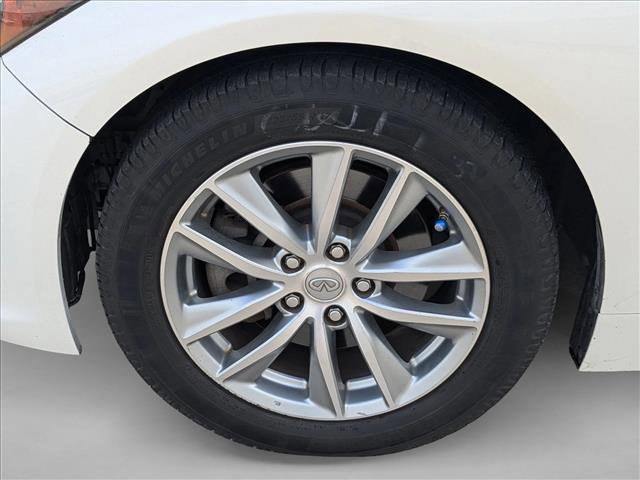 Used 2017 INFINITI Q50 3.0t Premium RWD image 10