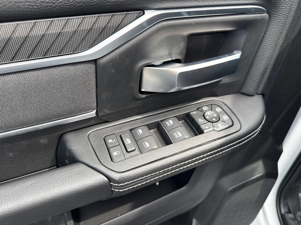 New 2026 RAM 2500 Big Horn AWD/4WD image 25