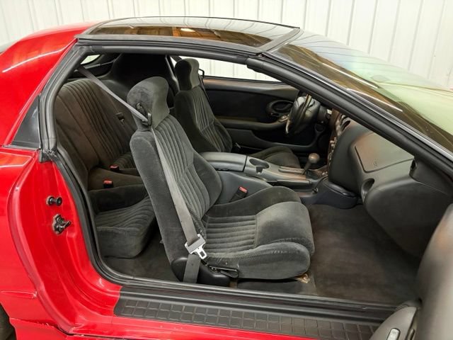 Used 2000 Pontiac Firebird Coupe w/ Opt Pkg RWD image 10