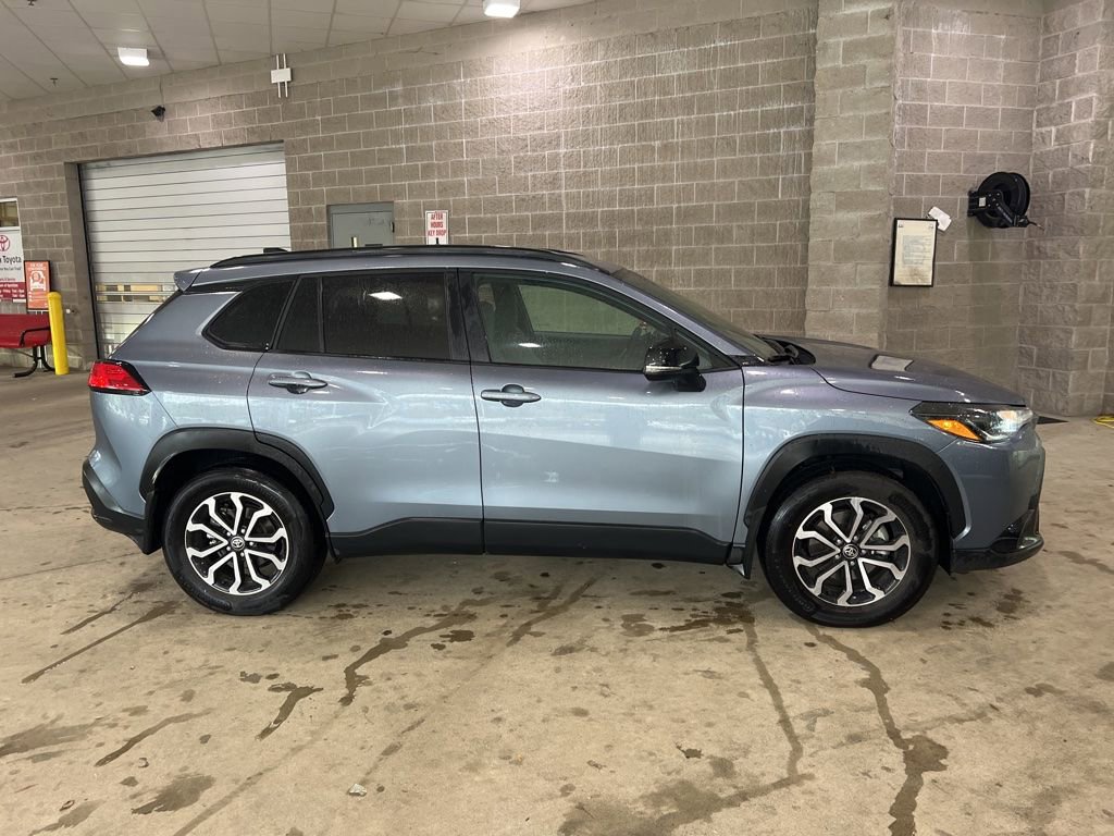 Used 2025 Toyota Corolla Cross AWD Hybrid image 9