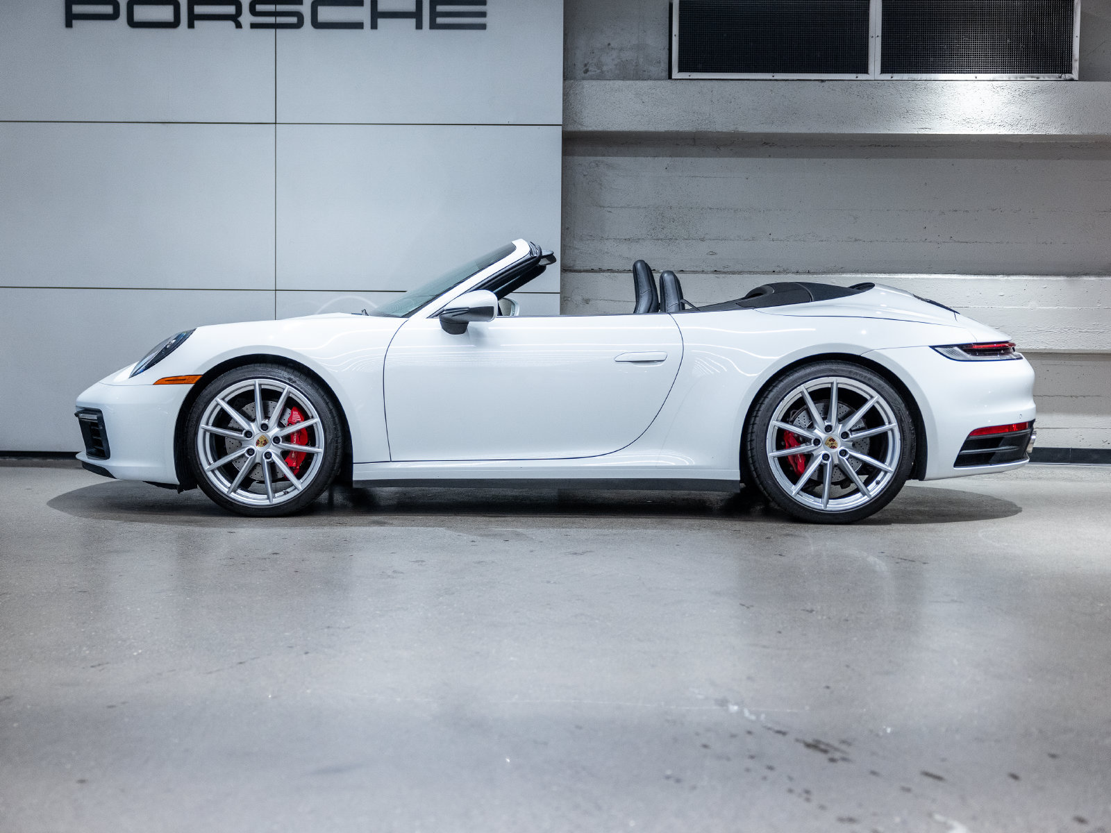 Certified 2020 Porsche 911 Carrera S RWD image 2