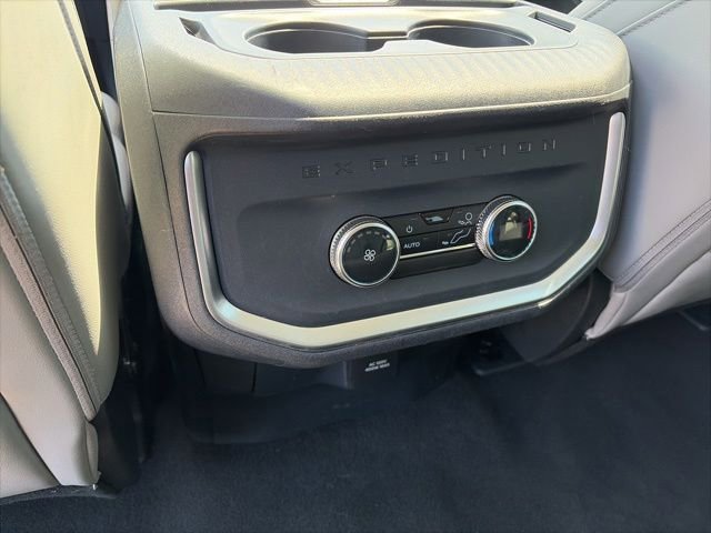 Used 2025 Ford Expedition Max Active RWD image 27