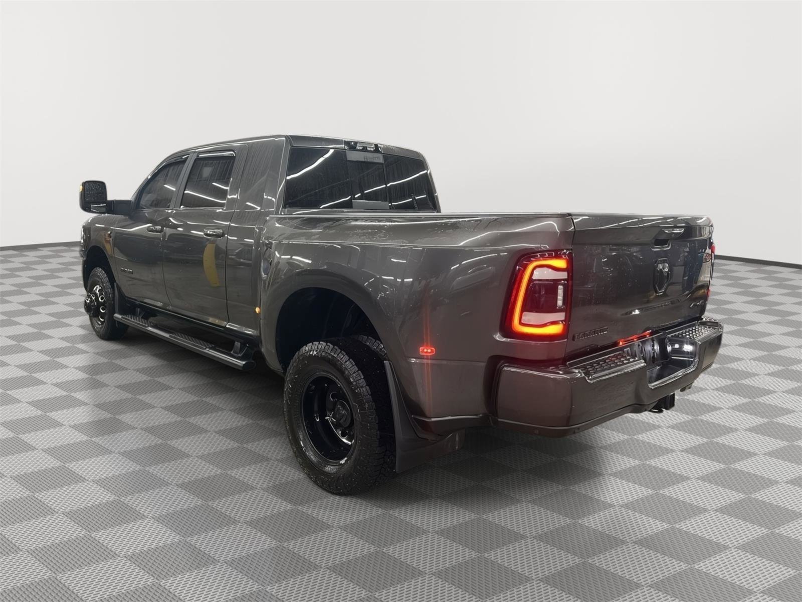 Used 2024 RAM 3500 Laramie w/ Night Edition video 2