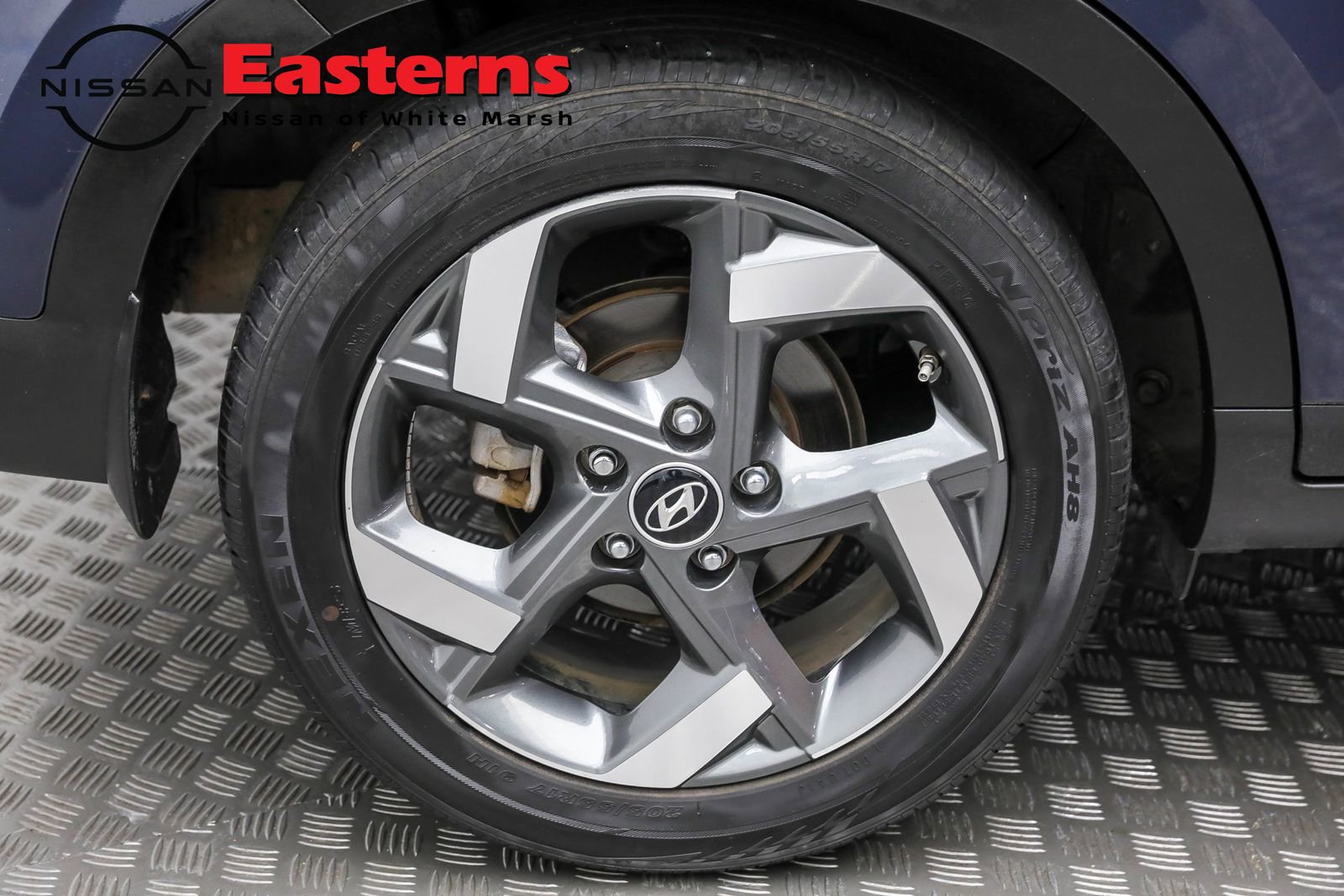 Used 2023 Hyundai Venue Limited image 44