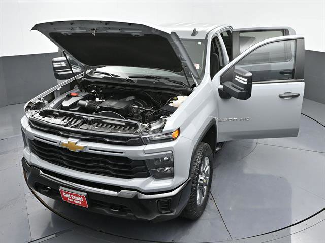 Used 2025 Chevrolet Silverado 2500 Custom w/ Custom Value Package AWD/4WD image 46