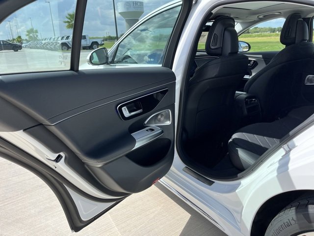 New 2026 Mercedes-Benz E 350 4MATIC Sedan image 17