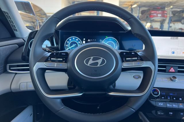 New 2026 Hyundai Elantra Limited image 23
