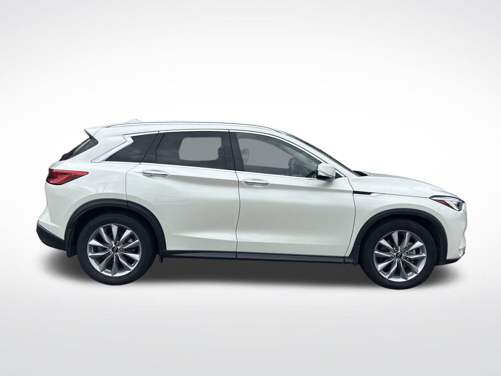 Used 2021 INFINITI QX50 Essential w/ Convenience Package image 6