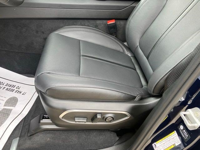 New 2026 Jeep Grand Wagoneer Limited AWD/4WD image 13