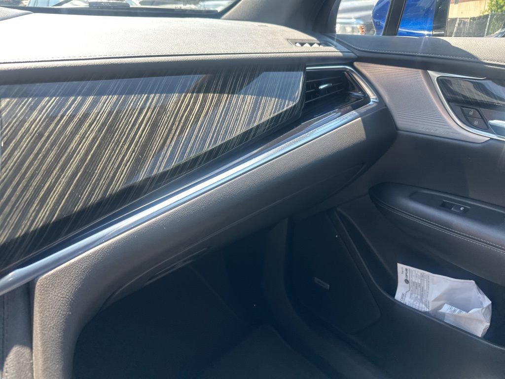 Used 2023 Cadillac XT6 Premium Luxury AWD/4WD image 21