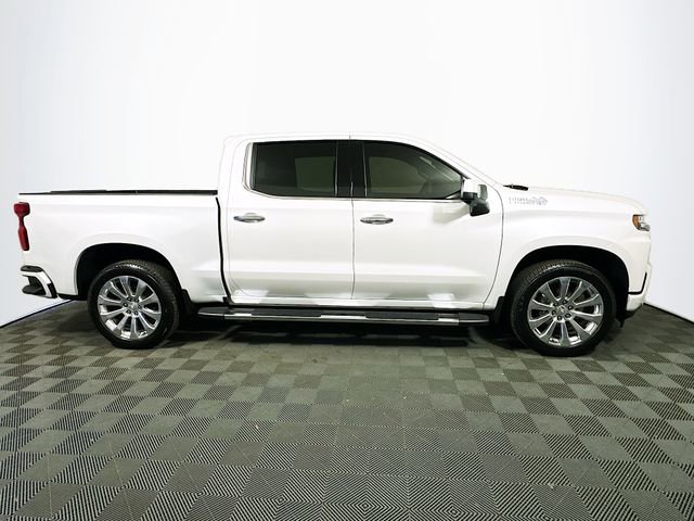 Used 2022 Chevrolet Silverado 1500 High Country w/ Technology Package image 9