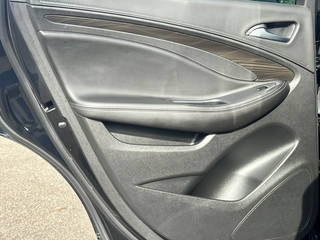 Used 2020 Buick Envision Essence AWD/4WD image 33