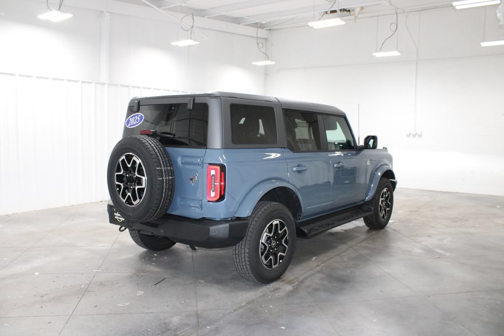 Used 2025 Ford Bronco Outer Banks AWD/4WD image 9