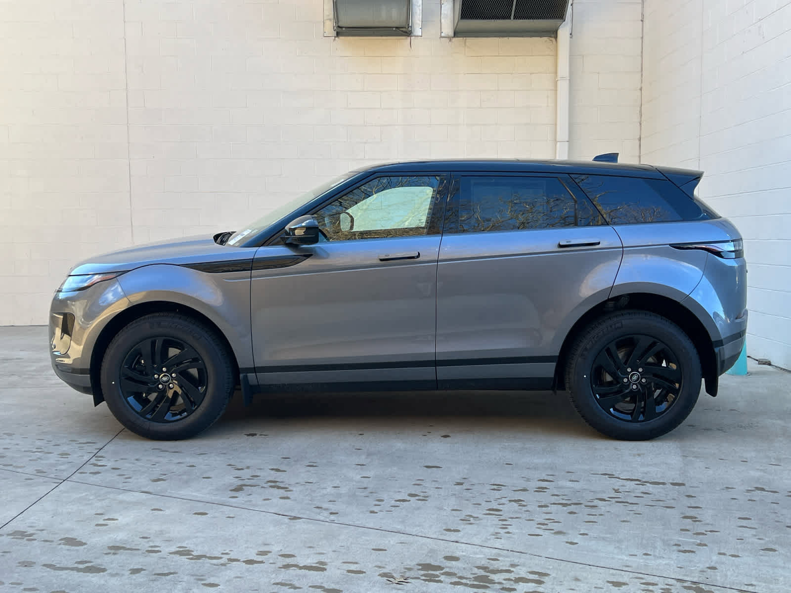 New 2026 Land Rover Range Rover Evoque S image 7