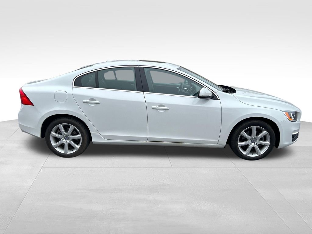 Used 2016 Volvo S60 T5 Premier w/ Convenience Package image 6