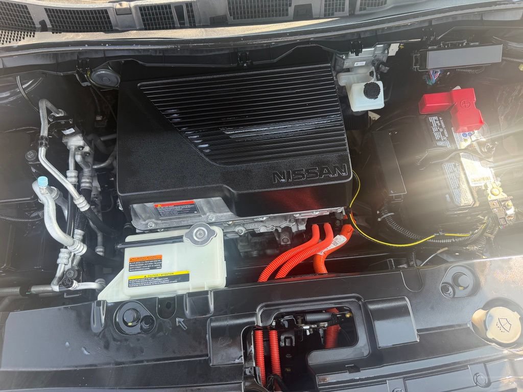 Used 2021 Nissan Leaf SV Plus w/ SV Plus Technology Package FWD image 30