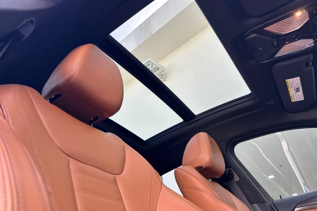 Used 2021 BMW X4 M40i w/ Premium Package AWD/4WD image 18