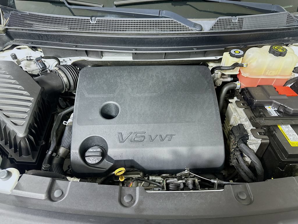 Used 2019 Chevrolet Traverse LT FWD image 9
