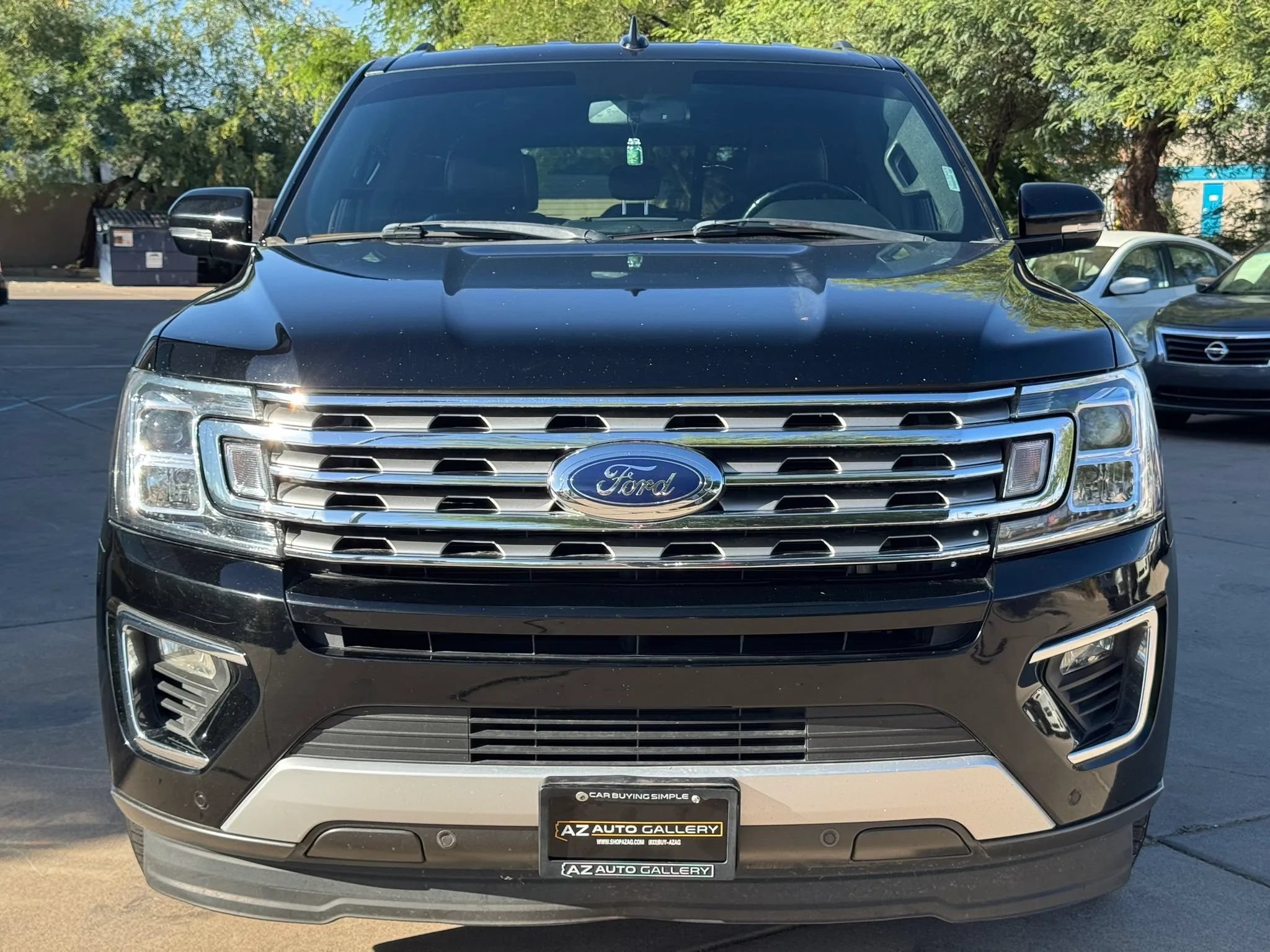 Used 2018 Ford Expedition Limited RWD image 3