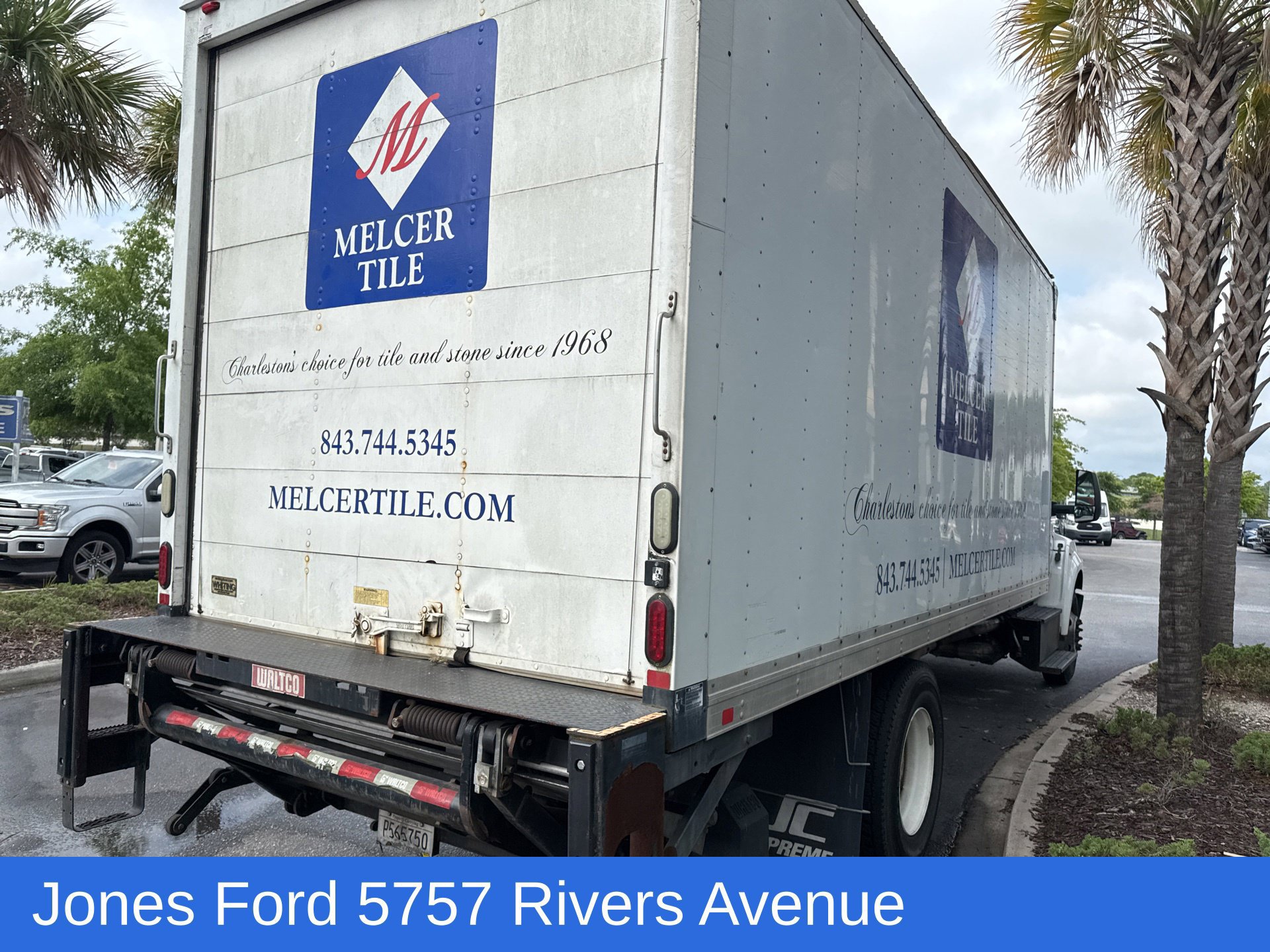 Used 2016 Ford F650 2WD Regular Cab Super Duty image 3