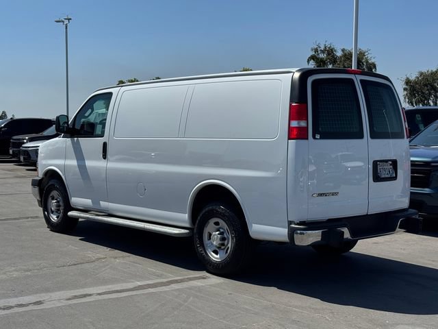 Used 2020 Chevrolet Express 2500 w/ Driver Convenience Package RWD image 2