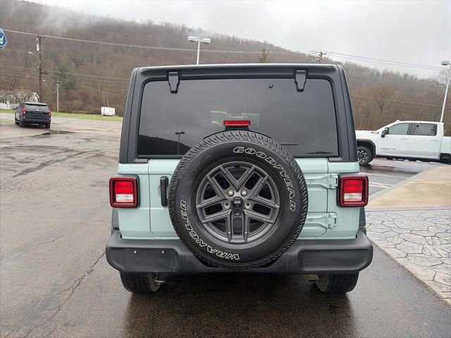 Used 2024 Jeep Wrangler Sport S image 7