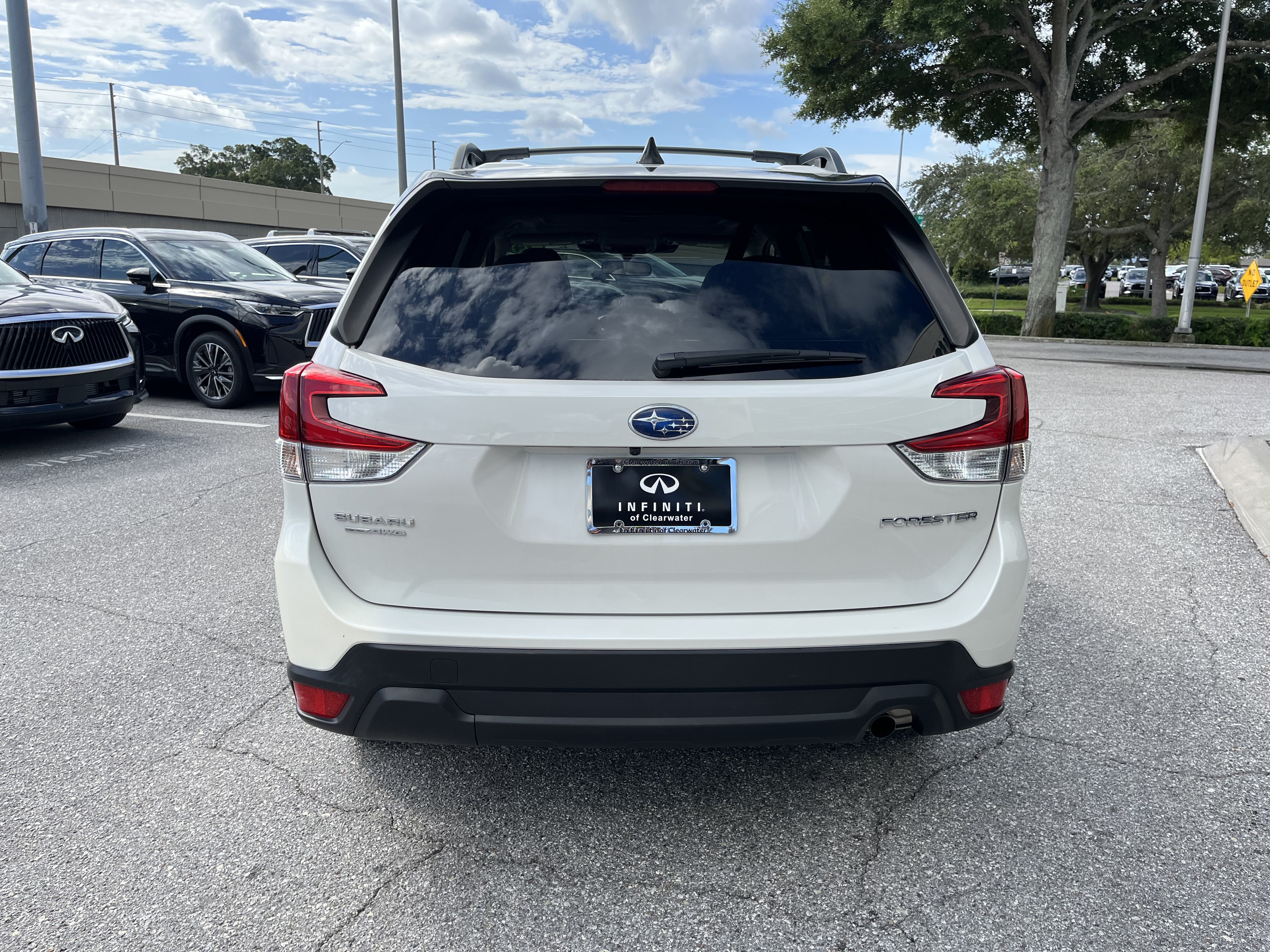 Used 2024 Subaru Forester Premium AWD/4WD image 7