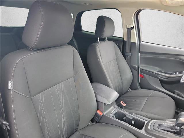 Used 2017 Ford Focus SEL image 14