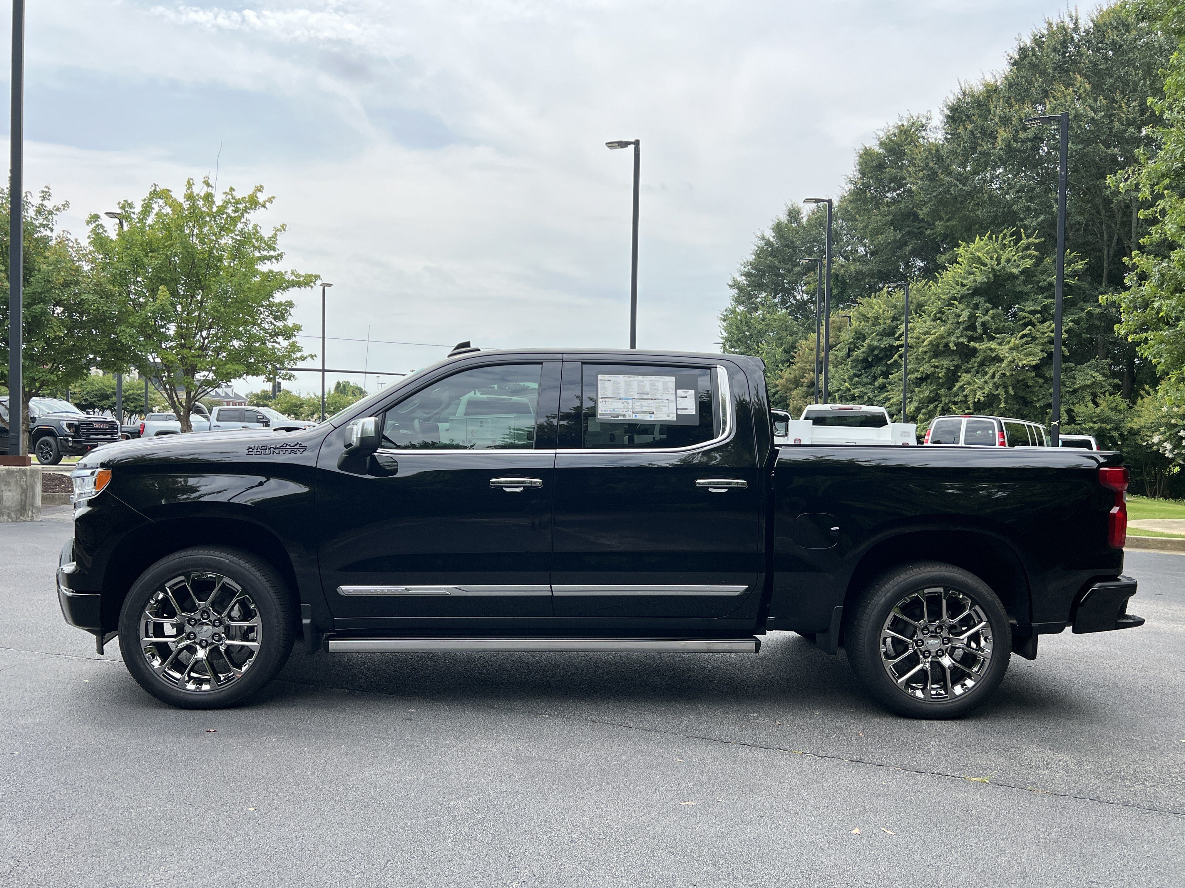 New 2026 Chevrolet Silverado 1500 High Country AWD/4WD image 6