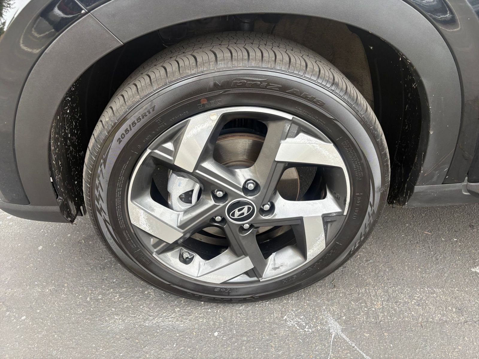 Used 2025 Hyundai Venue SEL image 30