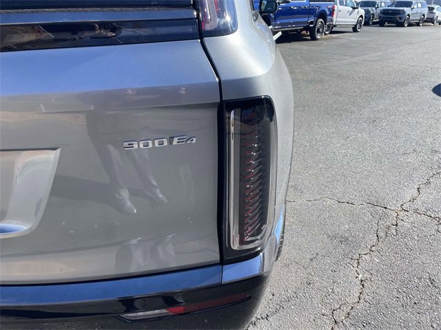 Used 2026 Cadillac Vistiq Sport image 32