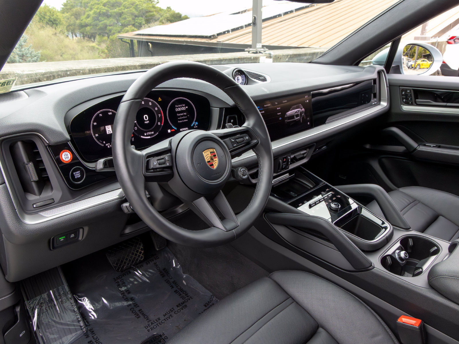 Certified 2026 Porsche Cayenne Coupe AWD/4WD image 4